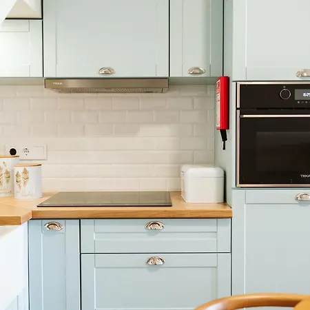 Casa Do Calhau - 1 Bedroom Sleeps 4 公寓